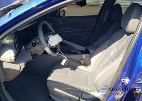 2023 Hyundai Elantra Sel z USA, uszkodzony, nr VIN KMHLM4AG1PU466281